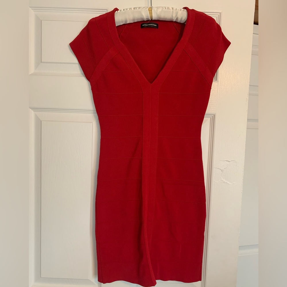 GUC Express red bandage dress size small